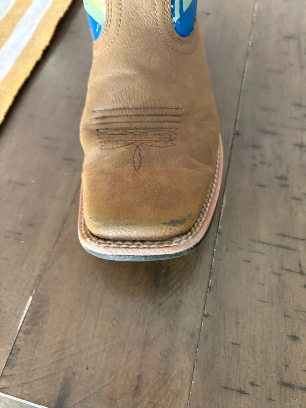 Boys Ariat western boots size 4.5